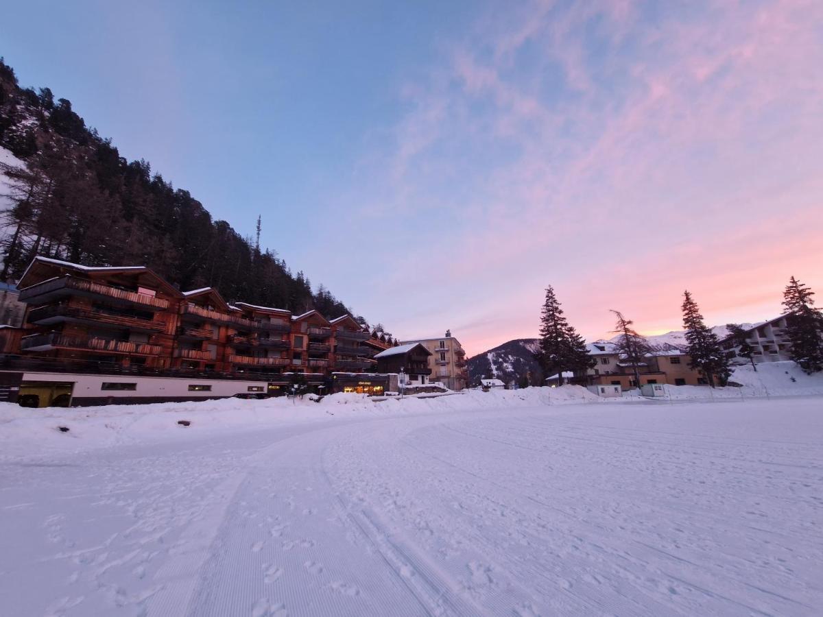 Superbe Appartement Champex-Lac Avec Piscine Et Sauna Ngoại thất bức ảnh